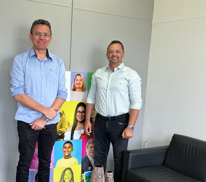 Prefeito de Sumé e Presidente do CISCO, Éden Duarte, iniciou a semana cumprindo compromisso na capital João Pessoa